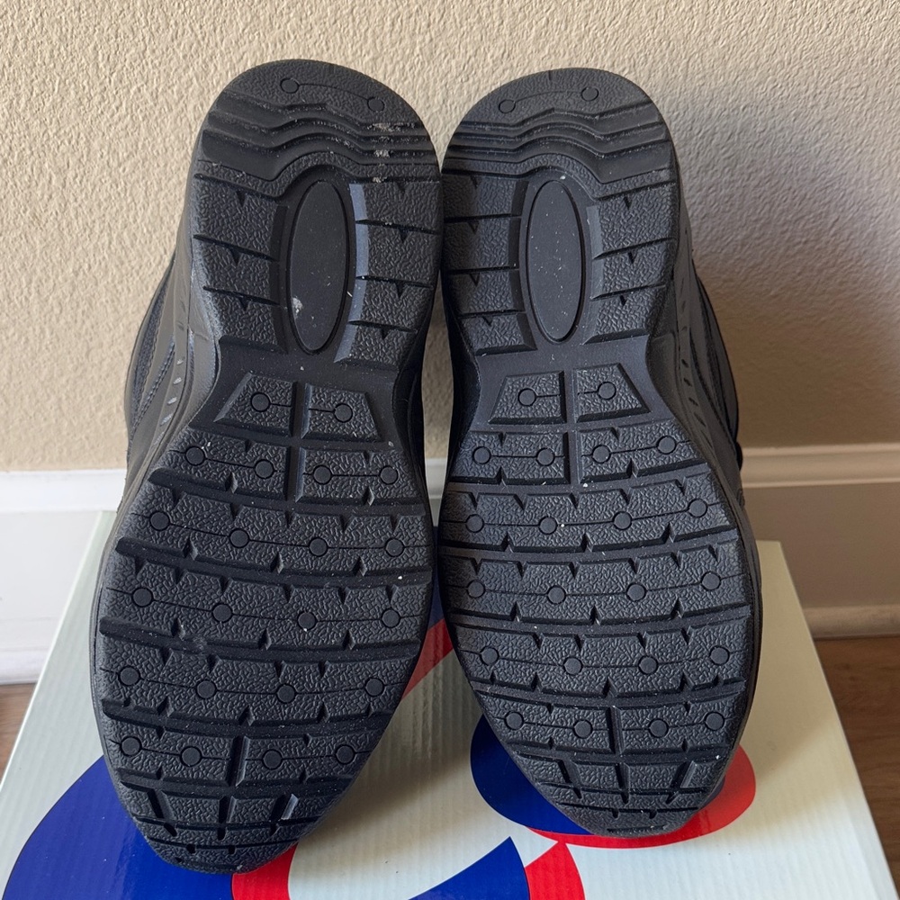 Answer 2 New Men’s Black High Top Sneakers - Picture 7 of 8